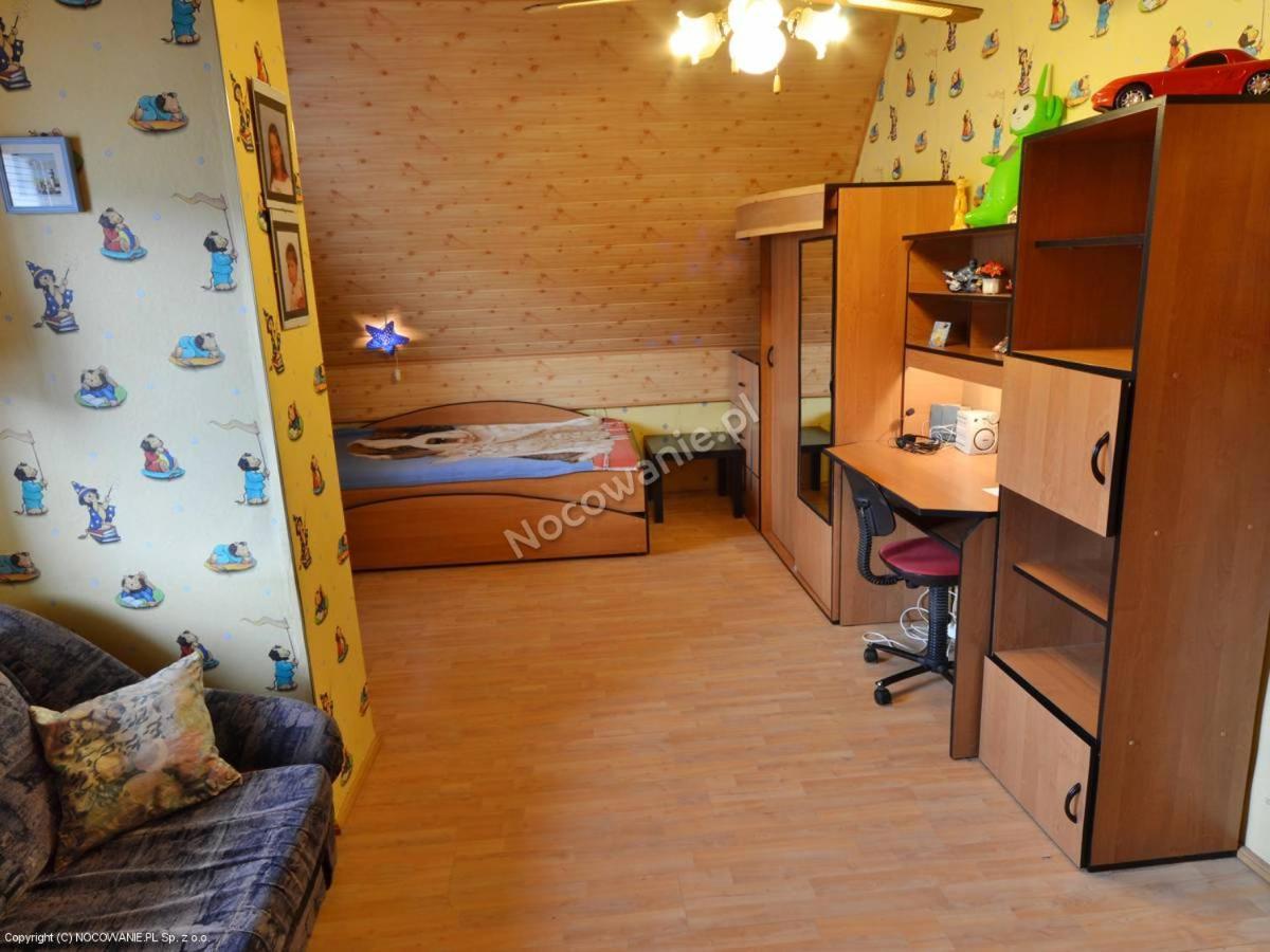 Domek Podlas Щирк Екстериор снимка
